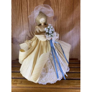 EUC Vtg Nan’s  corn husk dolls, Bride W/bouquet, 1991, Lace, Curled Hair, Unique